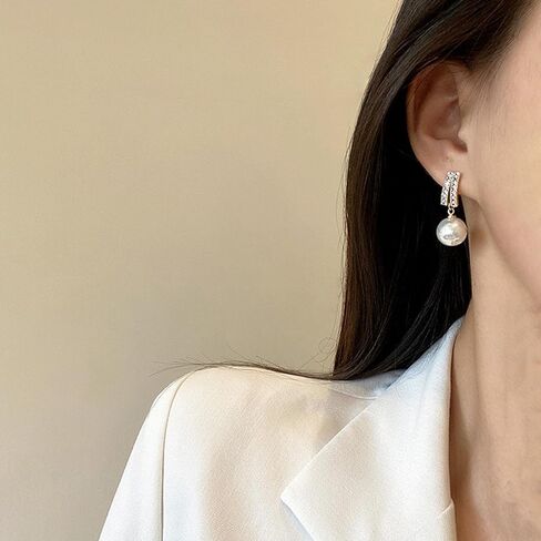W WEILIRIAN Vintage Pearl Dangle Earrings Pearl Drop Earrings Crystal Bar Stud Earrings Gold Pearl Bead Earrings Pearl Wedding Earrings Jewelry for Women and Girls (Gold) in Saudi Arabia