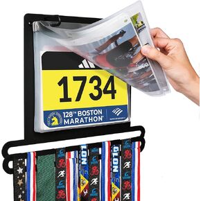 MedalAwardsRack Race Bib وعرض الميداليات للمضمار والماراثون والترياتلون والسباقات والمزيد - يحمل ما يصل إلى 28 ميدالية و20 مريلة سباق