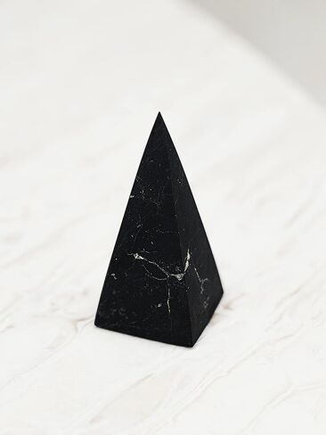 Shungite Club Shungite Pyramid Unpolished High Healing Crystal Pyramid (30 mm) Real Shungite Stone Chakra Meditation, Energy, Home Decor in Saudi Arabia