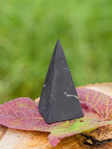 Shungite Club Shungite Pyramid Unpolished High Healing Crystal Pyramid (30 mm) Real Shungite Stone Chakra Meditation, Energy, Home Decor in Saudi Arabia