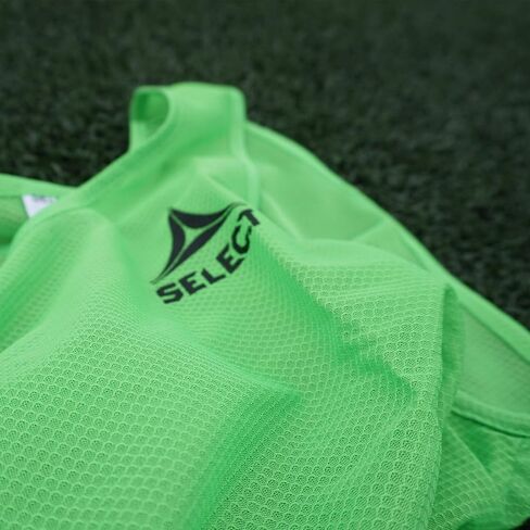 SELECT Scrimmage Vest - Pack of 12(Youth, Junior and Senior sizes) in Saudi Arabia