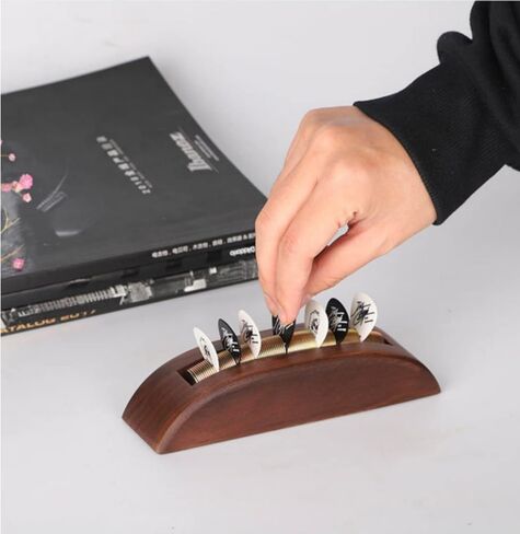 حامل اختيار الجيتار، علبة عرض تخزين اختيار الجيتار لأي سمك، شكل عرض اختيار الجيتار الشخصي in Kuwait