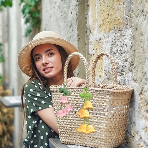 إكسسوارات مرآة الرؤية الخلفية للسيارة من AFUNTA Bellflower، قطعتان من إكسسوارات السيارة اللطيفة، إكسسوارات تعليق مرآة السيارة محبوكة يدويًا للنساء من الداخل in Kuwait