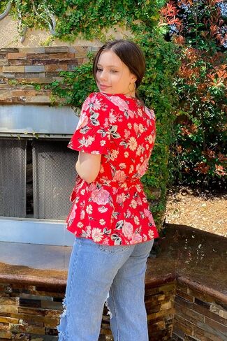 بلوزة نسائية من OUGES كاجوال أنيقة 2023 بأكمام قصيرة ورقبة على شكل حرف V وربطة عنق وخصر بيبلوم in Kuwait