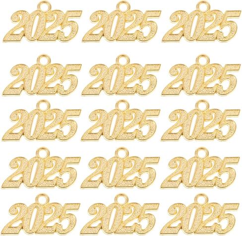 Operitacx 2025 سحر ل شرابة التخرج ، 50 قطعة سحر التخرج قلادة سحر الذهب قبعة التخرج شرابة سحر للمجوهرات in Kuwait