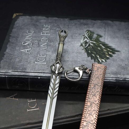 ألعاب معدنية إنغريد السيف سلسلة مفاتيح معدنية صغيرة قلادة سبيكة نموذج ألعاب هدية ديكور غرفة اللعب هدية in Kuwait