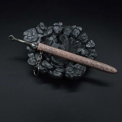 ألعاب معدنية إنغريد السيف سلسلة مفاتيح معدنية صغيرة قلادة سبيكة نموذج ألعاب هدية ديكور غرفة اللعب هدية in Kuwait