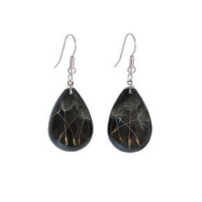 Handmade resin sealed dried pressed natural flowers dangle earrings (Oval white Lace)