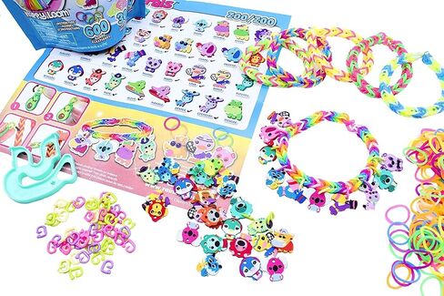مجموعة الأطعمة Rainbow Loom® Loomi-Pals القابلة للتجميع، تتميز بـ 30 قطعة سحرية غامضة لطيفة ذات طابع طعام و600 شريط مطاطي ملون، كل ذلك في حقيبة قابلة للإغلاق، هدايا رائعة للأولاد والبنات بعمر 7 سنوات فما فوق in Kuwait
