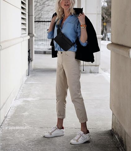 UTO Fanny Pack للنساء والرجال مقاوم للماء من النايلون بحزام حقيبة الخصر وحقائب الصدر متعددة الجيوب مضادة للخدش أثناء السفر والجري والمشي لمسافات طويلة in Kuwait