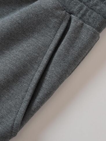 Weintee Women's 15" Capri Long Shorts with Pockets Below The Knee in Saudi Arabia