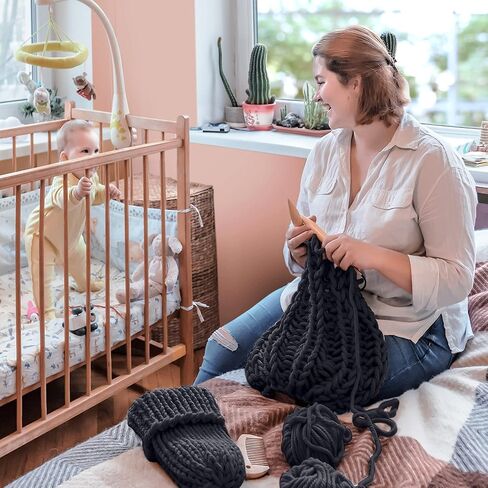 خيوط بطانية مكتنزة للحياكة من جي مارك، 437 ياردة. 28 أونصة. (800 جم) & كروشيه، كرات غزل سميكة، إبرة حياكة دائرية، خطافات كروشيه، شريط قياس، مقص، دبابيس، إبر معدنية غير حادة، دليل الاستخدام in Kuwait