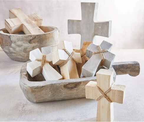 العلامات التجارية الإبداعية Faithworks - صليب واقف من خشب بولونيا المنحوت يدويًا، صغير، لمسة نهائية بيضاء اللون in Kuwait