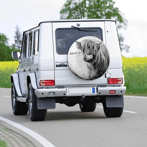 غطاء إطار احتياطي لبقرة هايلاند - تصميم حيوان ريفي باللونين الأبيض والأسود - واقي عجلة من جلد البولي فينيل كلوريد مقاوم للماء ومتين لسيارة RV، والمقطورة، وجيب، وسيارات الدفع الرباعي - 15 بوصة in Kuwait