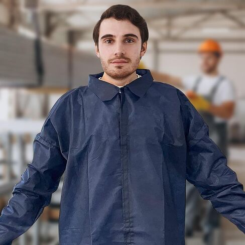 معاطف مختبر AMZ باللون الأزرق الداكن للبالغين، مقاس كبير. 10 عبوات معاطف طبية. 35 GSM PP طلاء معطف المختبر القابل للتصرف. معطف المختبر الطبي بطول الركبة بدون جيب، معصم مرن، قفل حلقي in Kuwait