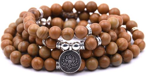 سوار يوغا مالا من الخرز الطبيعي 108 مع سحر اللوتس (حبة خشبية) in Kuwait