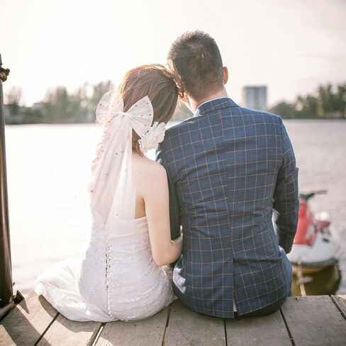 Wedding Bow-Knot Veil White Pearl Hair Clip Bridal Veils Bachelorette Party Hair Accessories for Women and Girls Bridal Shower Gift in Kuwait