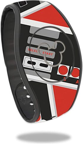 غلاف MightySkins متوافق مع Disney MagicBand 2 - وحدات التحكم الرجعية 3 | غطاء ملتف واقٍ ومتين وفريد ​​من نوعه من الفينيل | سهل التطبيق والإزالة وتغيير الأنماط | صنع في الولايات المتحدة الأمريكية in Saudi Arabia