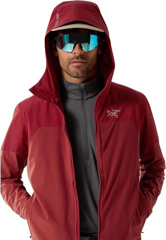 Arc'teryx Proton Hybrid Hoodie in Saudi Arabia