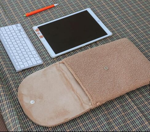 9-11 Inch Tablet Sleeve Case Fit iPad Pro 11 Air 4 10.2 Tab Protective Bag Fluffy Animal Laptop iPad Carrying Case in Saudi Arabia