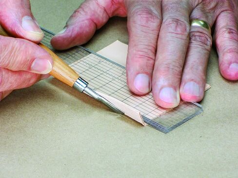 مجموعة ثقوب صغيرة من Realeather Crafts in Kuwait