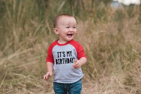 7 ate 9 Apparel Kids It's My Birthday Red Raglan Tee in Saudi Arabia