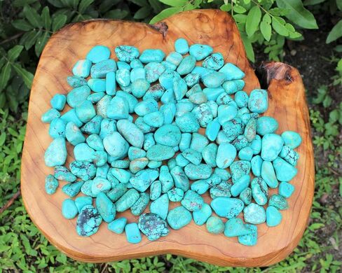 Pachamama Essentials Turquoise Howlite Tumbled - حجر الشفاء - كريستال شفاء 20-25 مم (1) in Kuwait