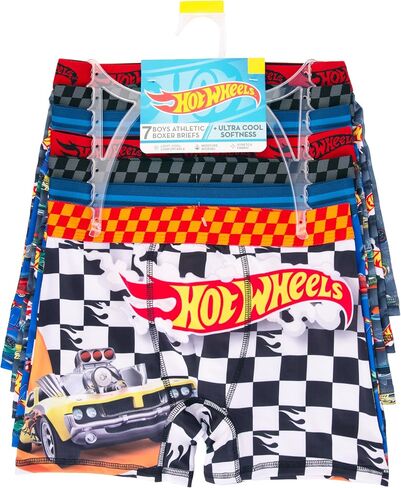 تتوفر مجموعات متعددة من الملابس الداخلية للأولاد من Hot Wheels بمقاسات 2/3t و4t و4 و6 و8 و10 in Saudi Arabia