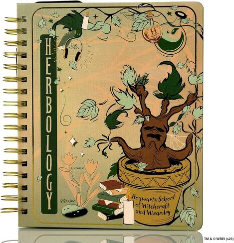 مجلة Conquest Journal Harry Potter Herbology 2024 مخطط أسبوعي مؤرخ، تنسيق عمودي، غطاء لوحة كتاب ملفوف، غلاف حلزوني، 4 أوراق ملصقات، جيب، حزام إغلاق مرن، إشارة مرجعية، 8 × 9.25 بوصة in Saudi Arabia