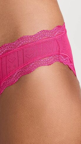 صندوق Pointelle Knicker للسيدات من Stripe & Stare in Kuwait