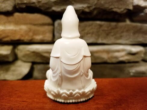 3" Guan Yin Statue Small. Poly Marble with White Marble Finish. Premium Quality Quan Yin Statue. Buddhist Avalokiteshvara Kuan Yin Buddhism Statue on Lotus (Antique Ivory Finish) in Saudi Arabia