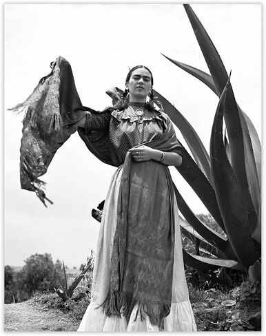 Vintage Frida Kahlo and an Agave Plant Wall Art Print: 8x10 Unframed Wall Poster for Home, Office, Dorm, Bedroom, Studio & Man Cave Room Decor - Chic Home Decor & Creative Housewarming Gift Idea in Kuwait