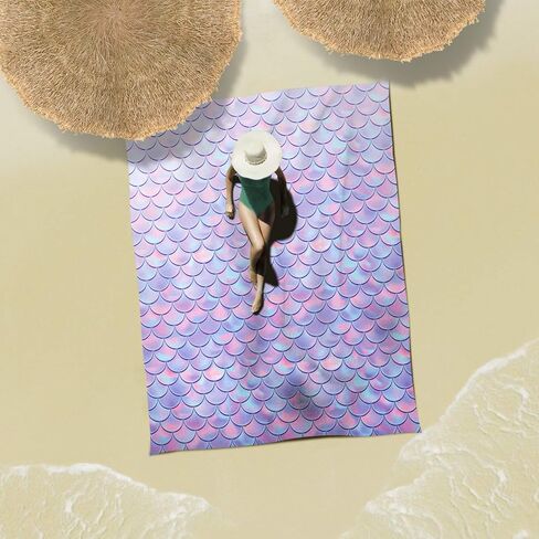 بطانية شاطئ حريرية ناعمة مقاومة للرمل مقاس 106 بوصة × 81 بوصة / 85 بوصة × 72 بوصة حصيرة مقاومة للرمل مع جيوب زاوية وحقيبة شبكية لحفلات الشاطئ والسفر والتخييم ومهرجان الموسيقى في الهواء الطلق، مقياس حورية البحر الأرجواني in Kuwait