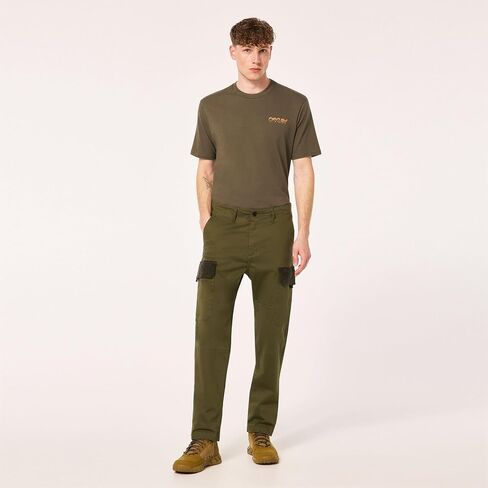 Oakley Men's Roam Commuter Cargo Pants in Saudi Arabia