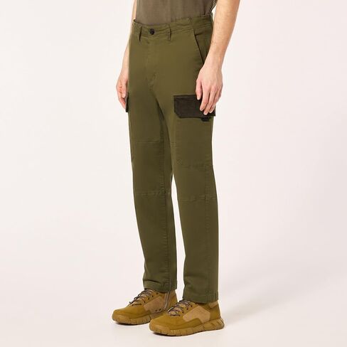 Oakley Men's Roam Commuter Cargo Pants in Saudi Arabia
