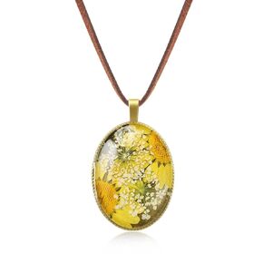 Jayden Daisy Necklace for Women - Handmade Pressed Flower Necklace - Queen Anne's Lace Pressed Wildflower Necklace - Vintage Pendant Necklace - Resin Necklace | 27.5in (Adjustable)