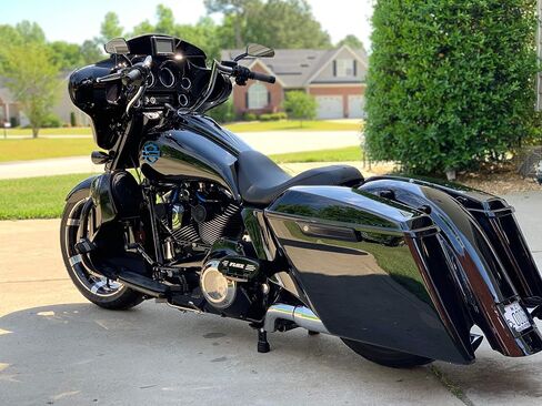 Low-Profile, Smooth, Tank Dash Console & Pop Up, Fuel Gas Cap Fit for 2009-2023, Harley Touring, Street Glide, Road Glide (Vivid Black, Black Gas Gap) in Saudi Arabia