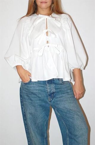 بلوزة نسائية بربطة أمامية بأكمام منتفخة وأربطة بيبلوم، قميص بيبي دول لطيف، ملابس خروج للخارج in Kuwait