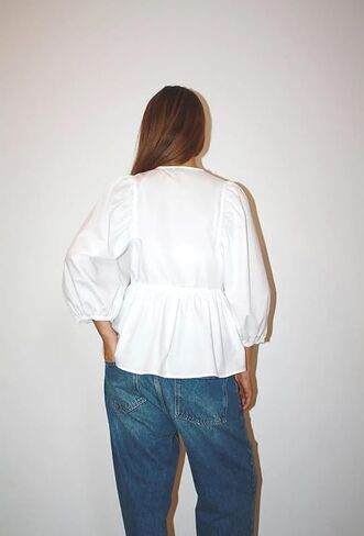 بلوزة نسائية بربطة أمامية بأكمام منتفخة وأربطة بيبلوم، قميص بيبي دول لطيف، ملابس خروج للخارج in Kuwait