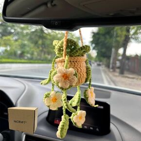 Cute Crochet Daisy Strawberry Hanging Plant for Car Accessories, Aesthetic Decor Car Rear View Mirror Hanging Ornament for Women and Men, Handmade Cute Car Interior Decor Accessories Gift