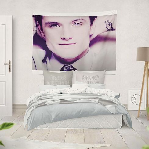 Jschlatt Josh Hutcherson Whistle Edit Meme نسيج معلق على الحائط مقاس 60 بوصة × 50 بوصة (150 سم × 130 سم) in Saudi Arabia