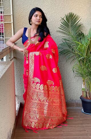 ساري حريري فني للنساء ساري هندي تقليدي من زاري نقي للنساء مع بلوزة غير مخيطة in Kuwait