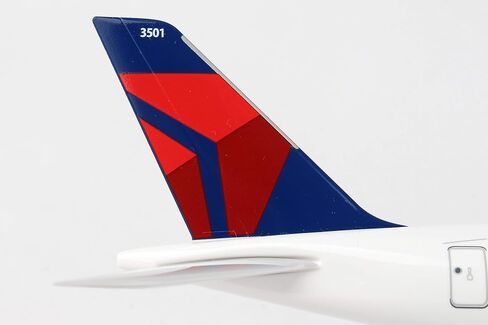 Daron SkyMarks Delta Air Lines Airbus A350-900 1/200 (SKR950) in Saudi Arabia