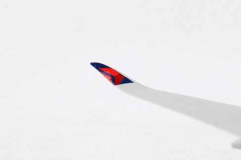 Daron SkyMarks Delta Air Lines Airbus A350-900 1/200 (SKR950) in Saudi Arabia