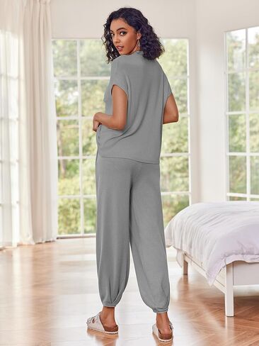 Ekouaer طقم صالة نسائي مكون من قطعتين 2024 بدلة رياضية عصرية بأكمام قصيرة وسراويل ركض متماسكة بيجامة ملابس تنحيف S-XXL in Kuwait