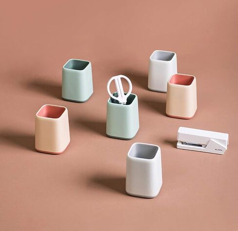 حامل أقلام مكتبي مكون من قطعتين من Cerpourt، حامل فرشاة مكياج على شكل كأس لطيف بلونين، حامل أقلام منظم لسطح المكتب متين للمكتب، طاولة الزينة، لوازم المكتب (رمادي) in Kuwait