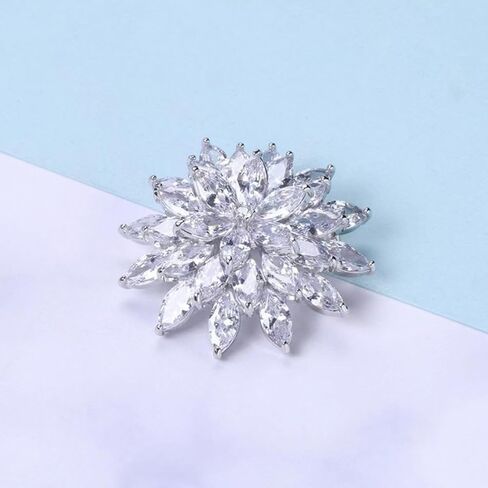 باقات بروش دبوس أبيض حجر الراين كريستال الثلج زهرة اللوتس زهرة التلبيب دبابيس للنساء الفتيات الأزياء والمجوهرات هدية in Kuwait