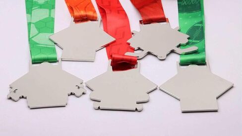 ميدالية Hockey MVP - جائزة البطولات الرياضية، لاعب اللعبة، دوريات الشباب، كل النجوم وحفلات توزيع الجوائز، ظهر كبير مصقول منقوش بالليزر مقاس 3.5 بوصة in Kuwait