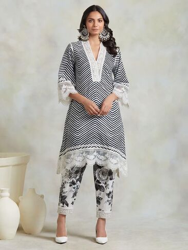 مجموعة سراويل كورتا للنساء من ذا لوم 3/4 كم ملابس عرقية هندية ورقبة على شكل حرف V مطبوعة كورتي عرقية هندية للفتيات أسود وأبيض in Kuwait