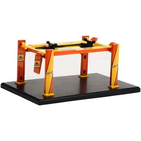 Greenlight 16150-A Auto Body Shop - Four-Post Lifts Series 4 - Yellow Arm or All 1:64 Scale Diecast